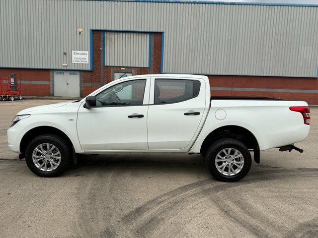 Mitsubishi L200 Di-d Dc 4Life Pickup White #6