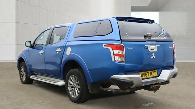 Mitsubishi L200 Di-d Dc Barbarian Pickup Blue #3