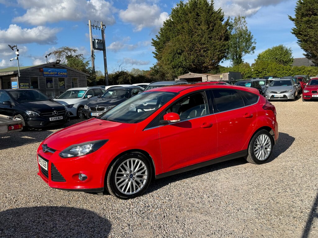 Ford Focus 1.6 Zetec Hatchback Euro 5 105 BK63OGB Red #5