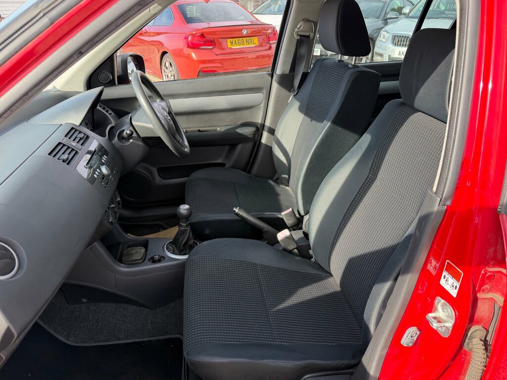 Suzuki Swift 1.3 Gl Hatchback 148 Gkm, 91 B VN56EEB Red #4