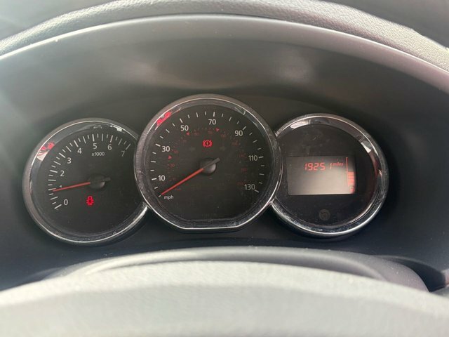 Dacia Sandero 2014 1.2 Ambiance Hatchback Euro Beige #2