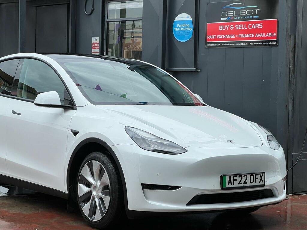 Tesla Model Y Suv White #5