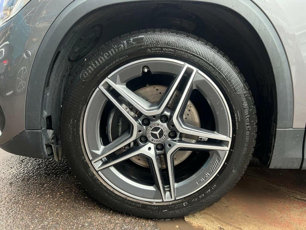 Mercedes-Benz GLA Class Gla 200 Amg Line  #14