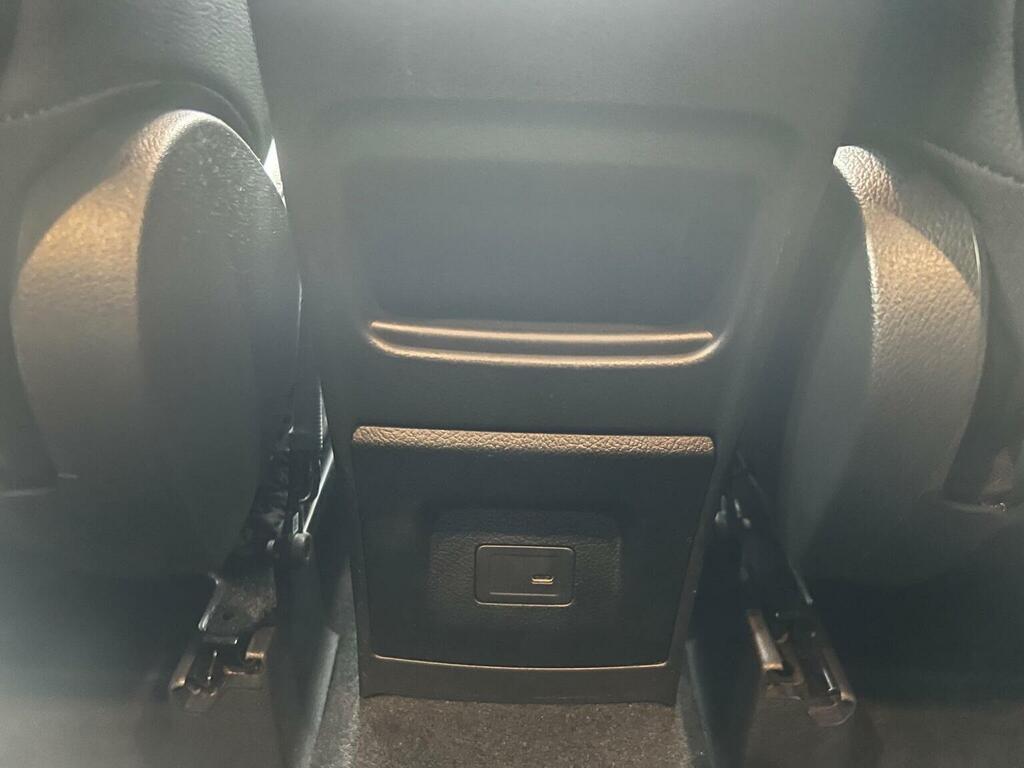 Mercedes-Benz GLA Class Gla 200 Amg Line  #70
