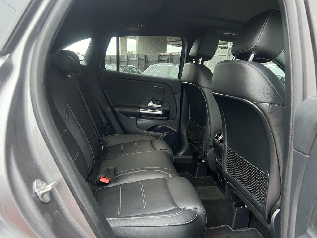 Mercedes-Benz GLA Class Gla 200 Amg Line  #33