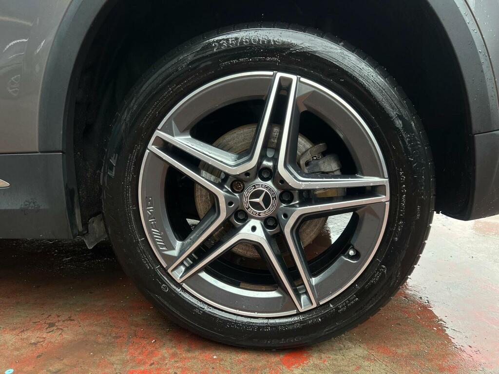 Mercedes-Benz GLA Class Gla 200 Amg Line  #13
