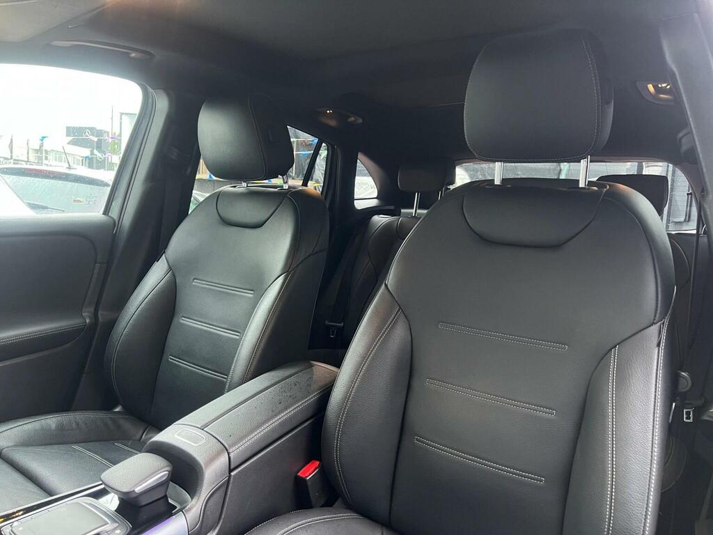 Mercedes-Benz GLA Class Gla 200 Amg Line  #28