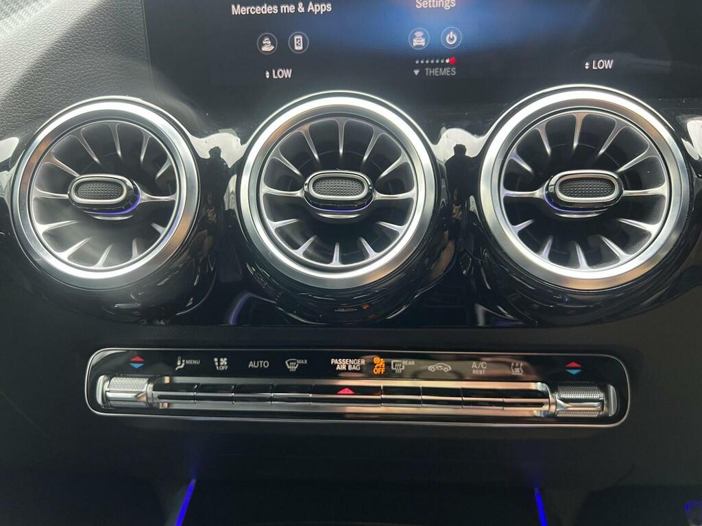 Mercedes-Benz GLA Class Gla 200 Amg Line  #65