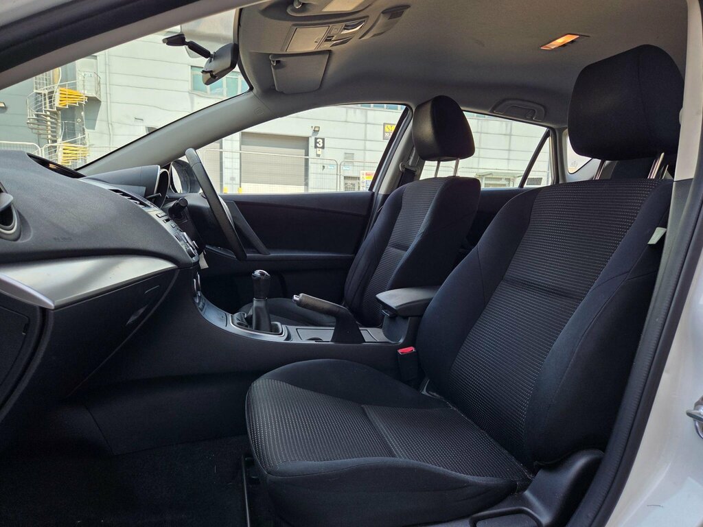 Mazda 3 S Red #38