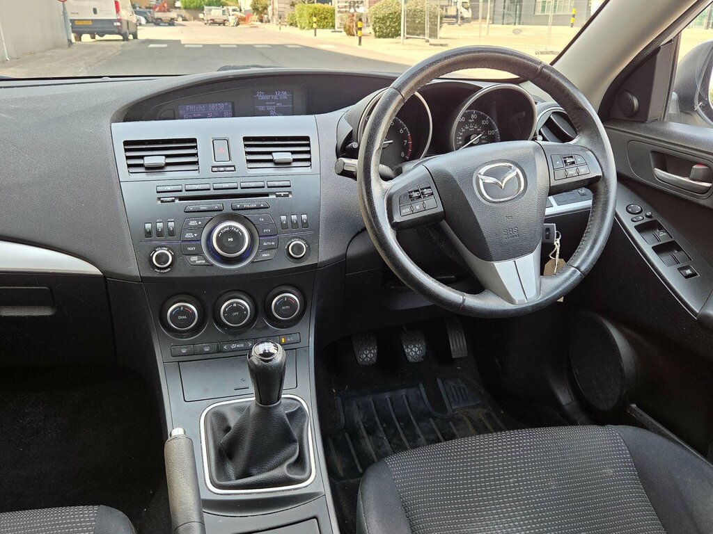 Mazda 3 S Red #24