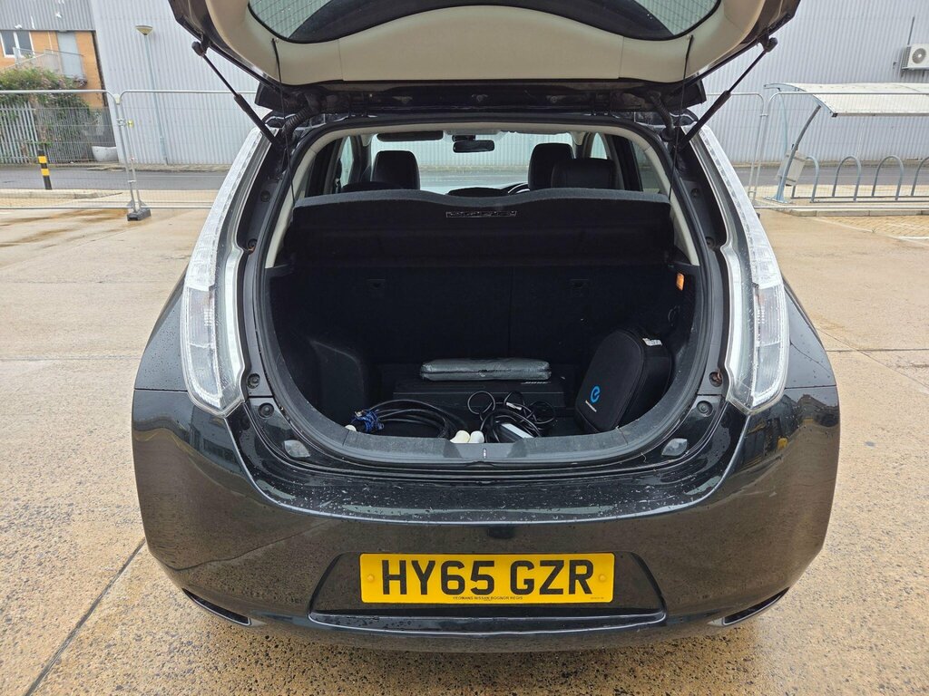 Nissan Leaf Visia Plus Red #30