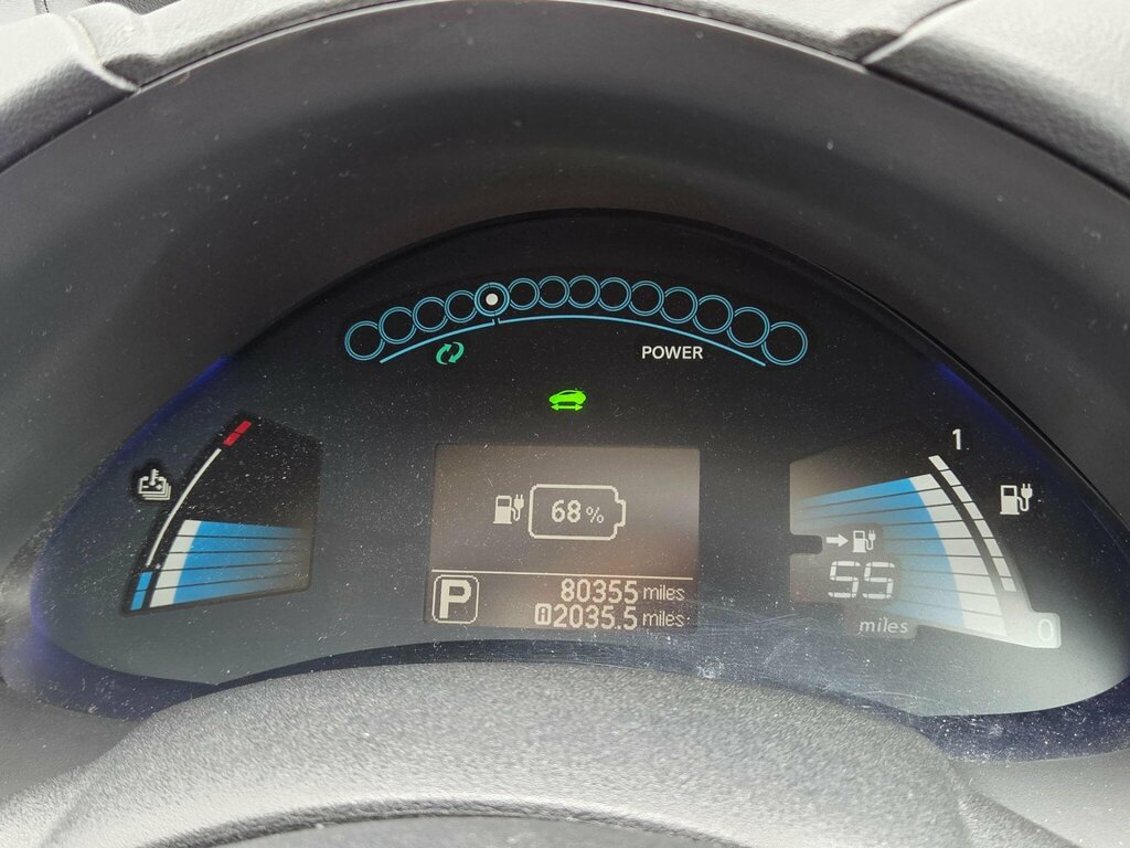 Nissan Leaf Visia Plus Red #34