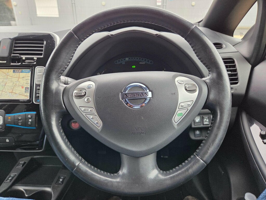Nissan Leaf Visia Plus Red #33