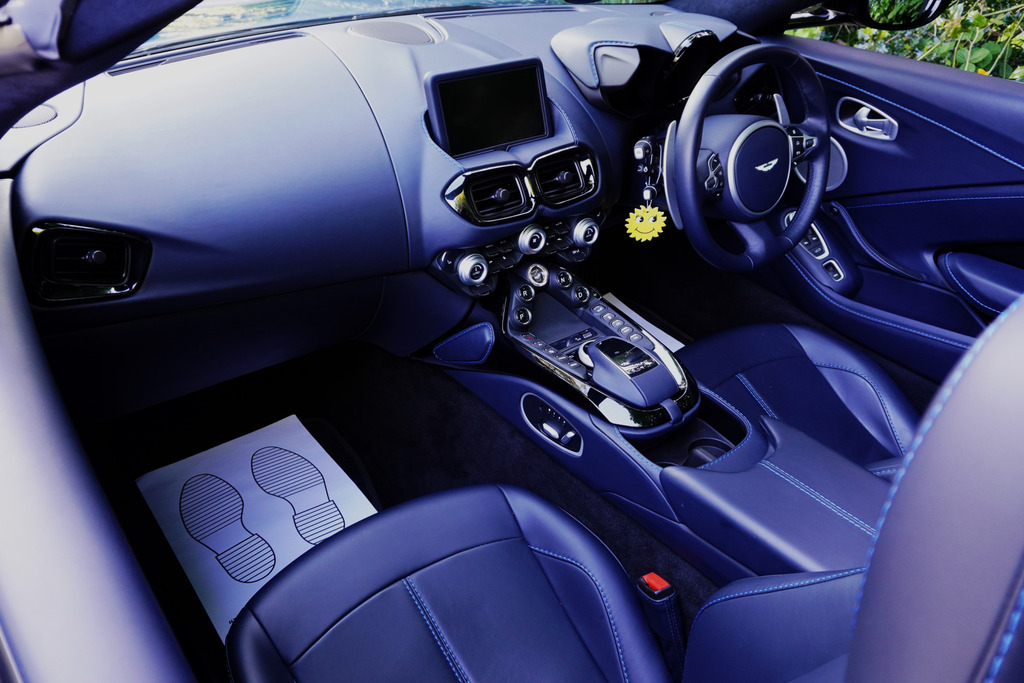Aston Martin Vantage Automatic Green #60