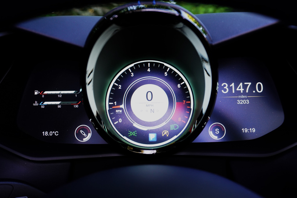 Aston Martin Vantage Automatic Green #32