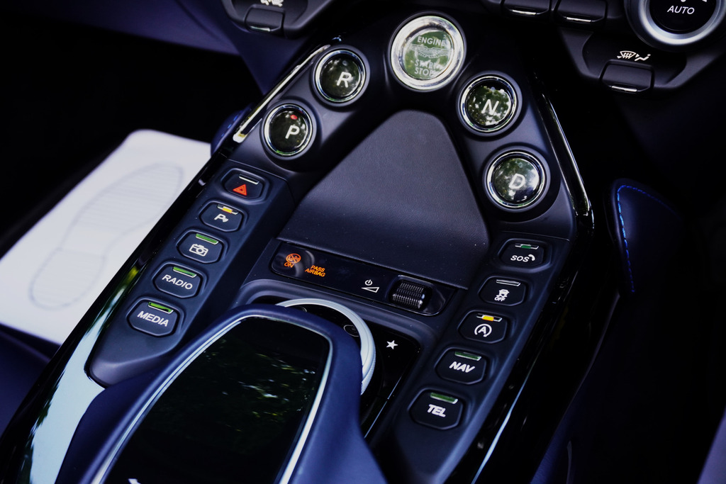 Aston Martin Vantage Automatic Green #27