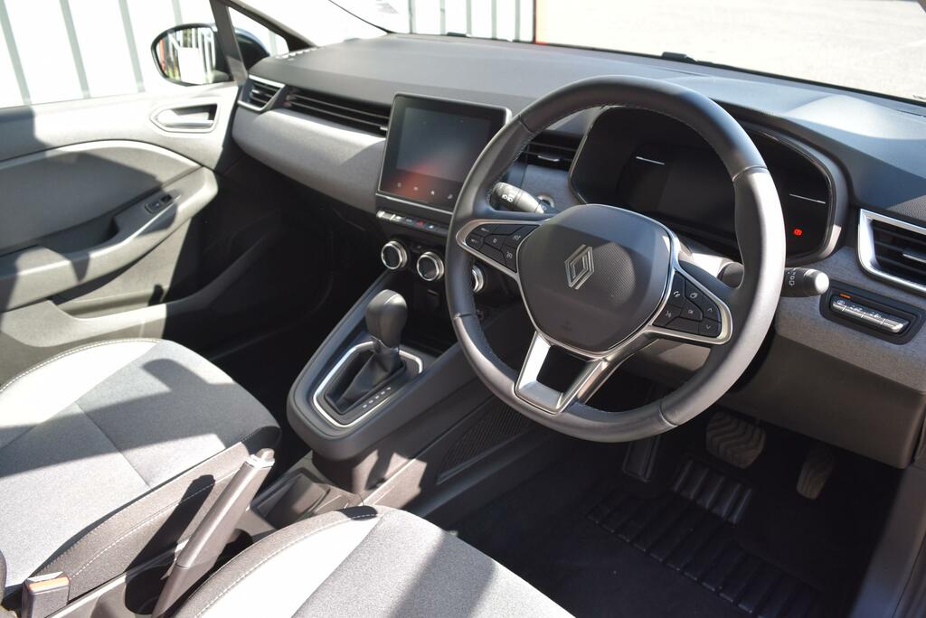 Renault Clio 1.6 E-tech Full Hybrid 145 Evolution ISZ9553 Black #3