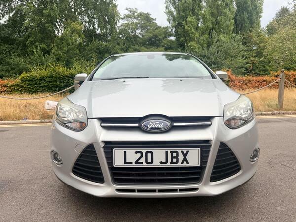 Ford Focus 1.6 Zetec Powershift Euro 5 #2