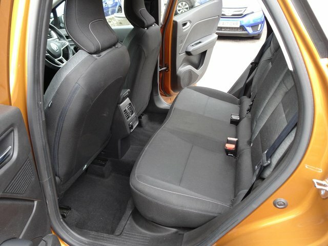 Renault Captur E-tech Launch Edition Black #15