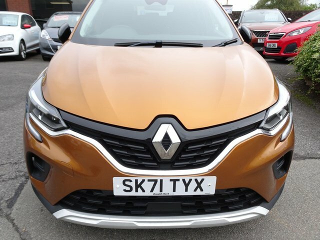 Renault Captur E-tech Launch Edition Black #17