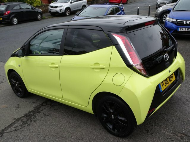 Toyota Aygo 1.0 Vvt-i X-cite 3 Yellow Bi-tone Euro 6 Yellow #5