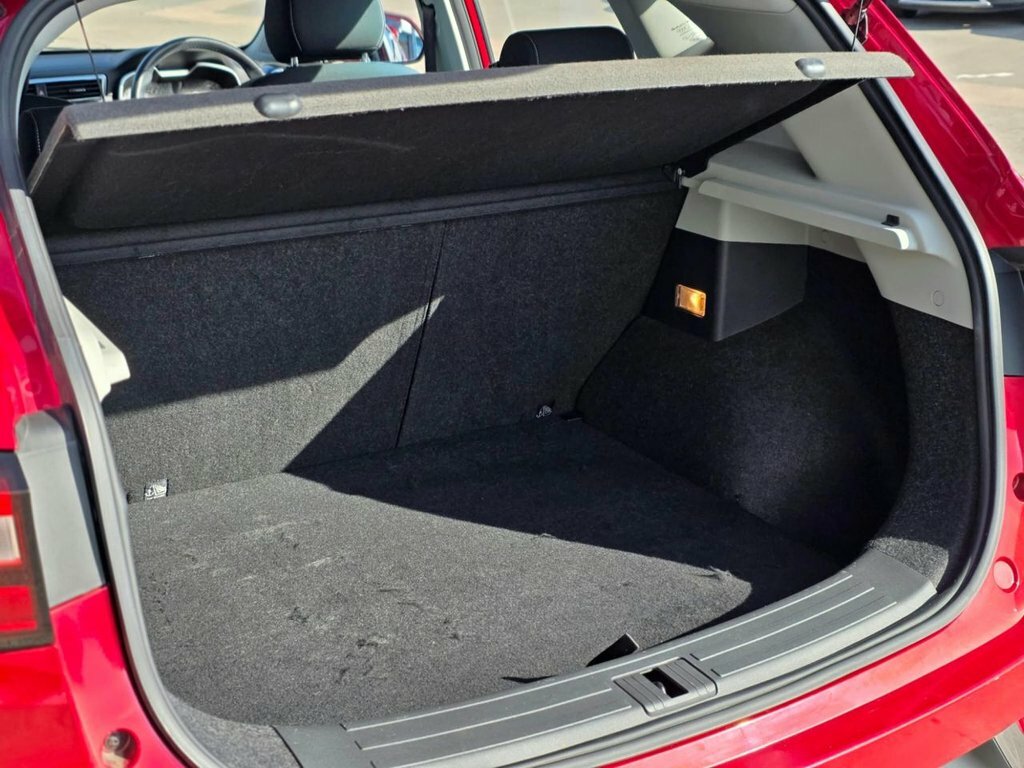 MG ZS 1.5L Excite Red #5