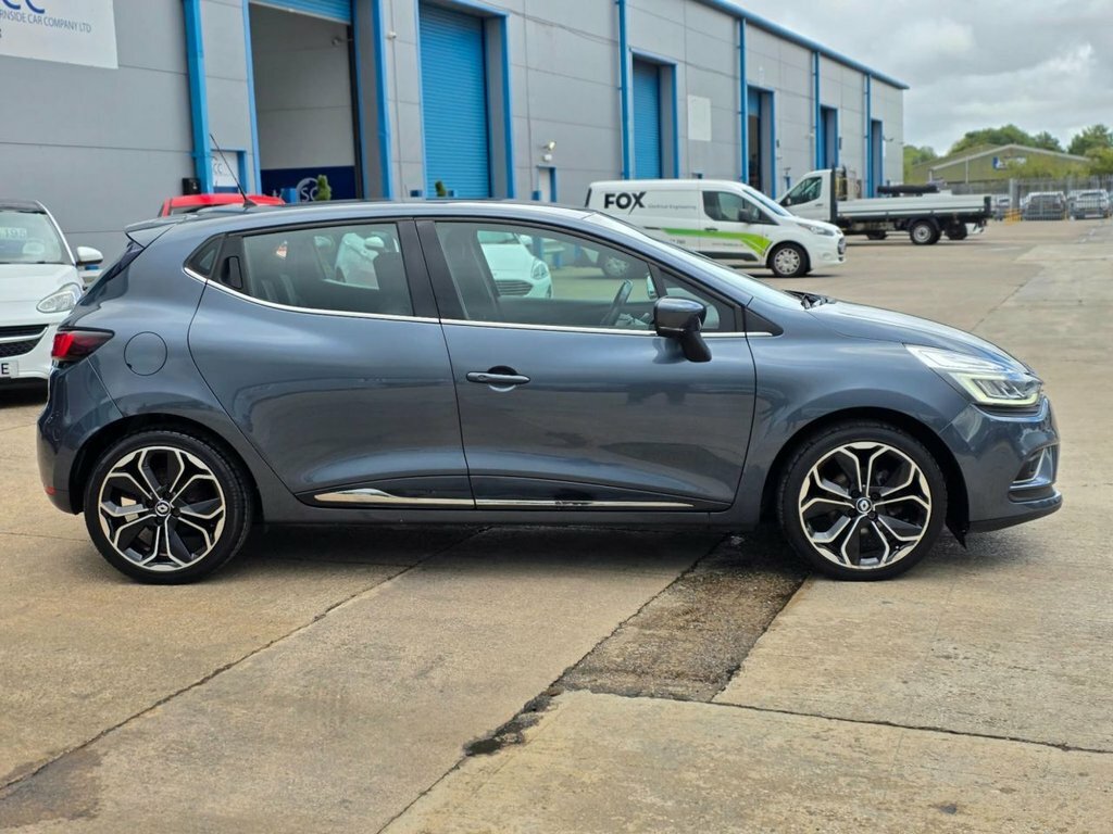 Renault Clio 0.9L Dynamique S Nav BT67HKN Grey #2