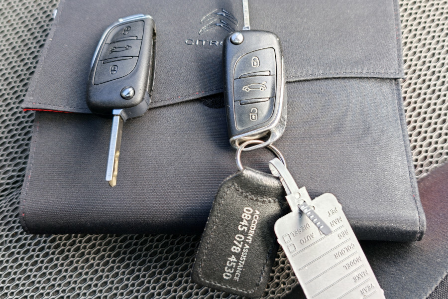 Citroen C4 Selection Black #39