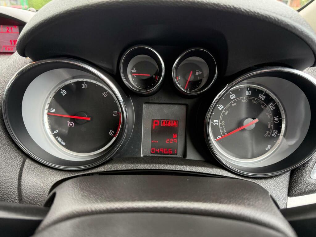Vauxhall Mokka Tech Line Cdti Ss White #9