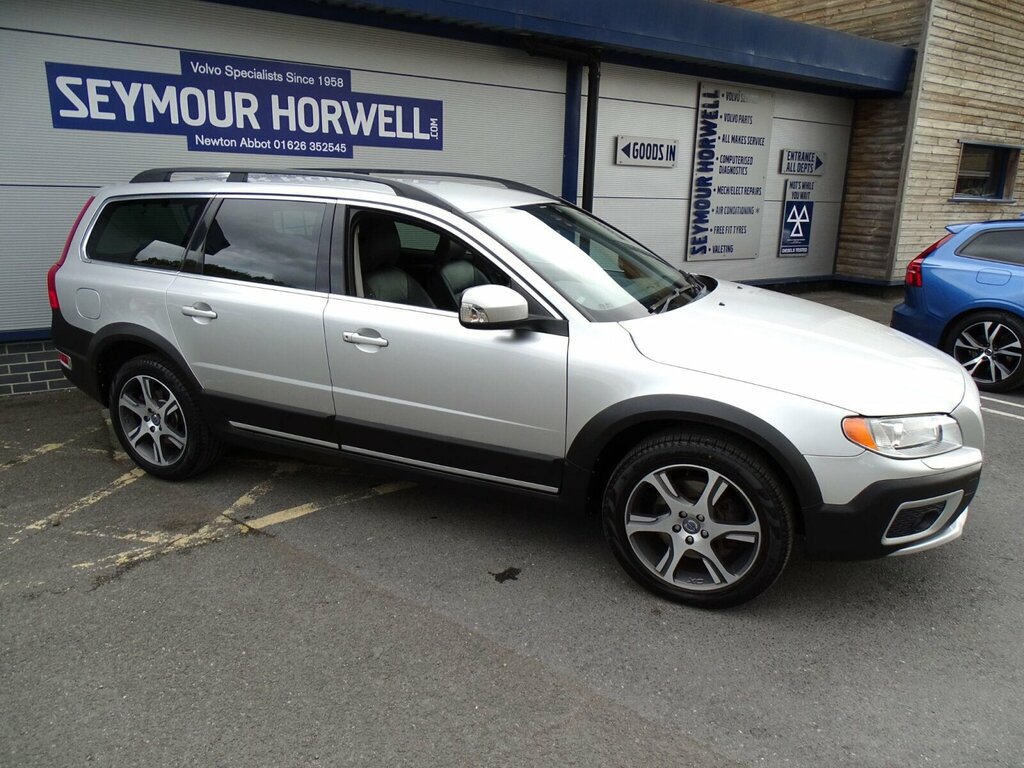 Volvo XC70 2.4 D4 Se Lux Geartronic Awd Euro 5 Silver #3