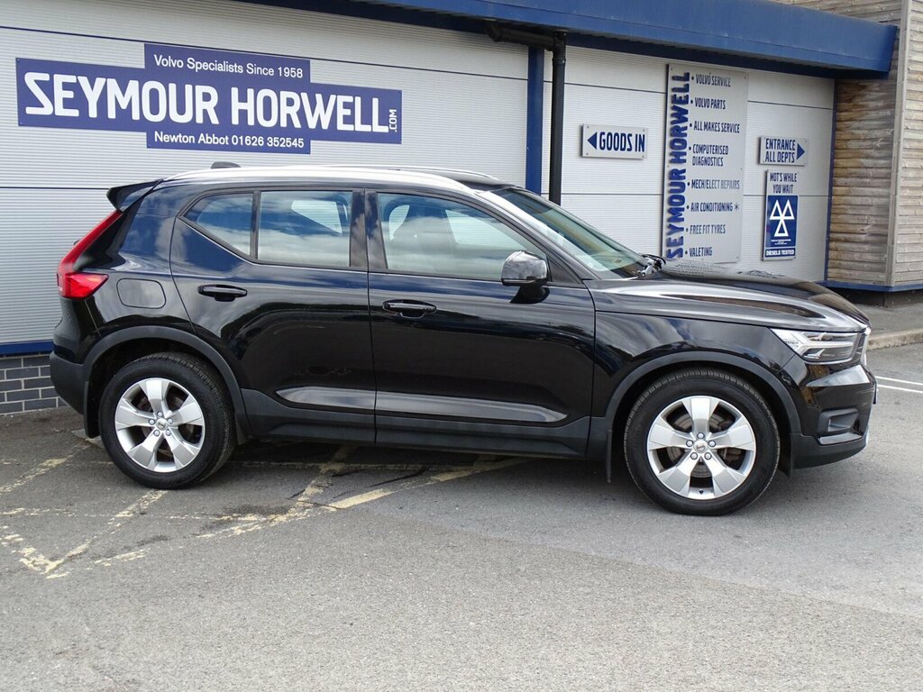 Volvo XC40 2.0 D3 Momentum Pro Suv Awd Euro 6 Black #3