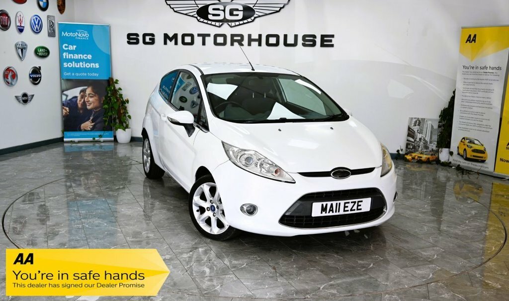 Ford Fiesta 1L Zetec White
