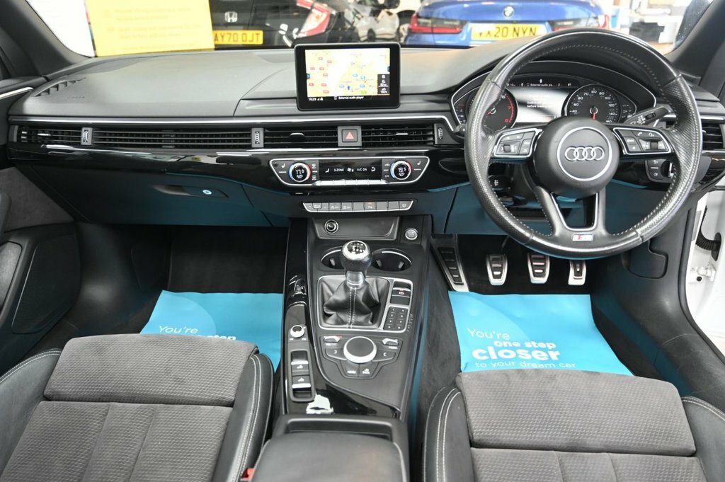 Audi A5 2L S Line WO17XGM White #2