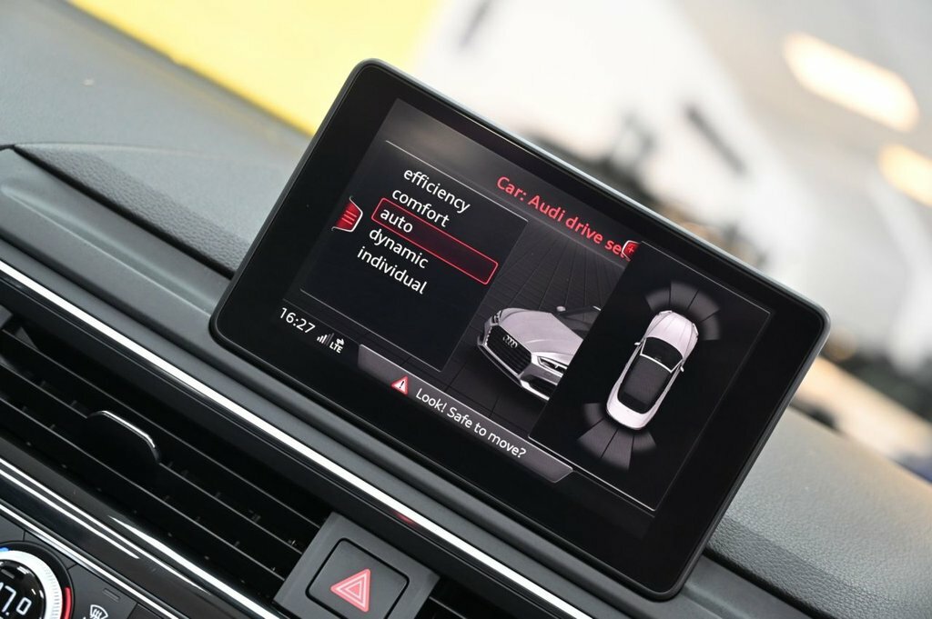 Audi A5 2L S Line WO17XGM White #5