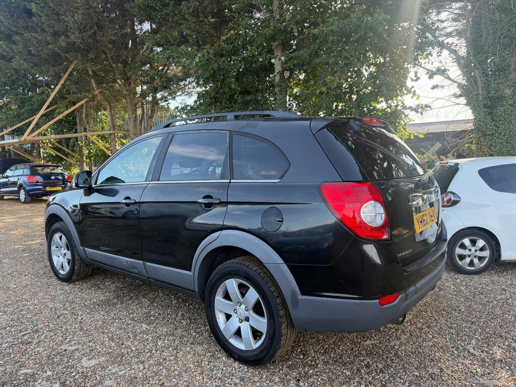 Chevrolet Captiva Suv 2.2 Vcdi Lt 4Wd Euro 5 7 Seats 201 Black #4