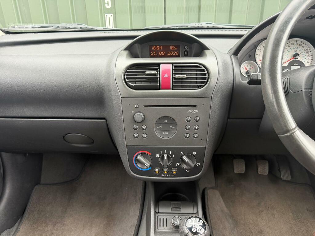 Vauxhall Corsa Hatchback Green #15