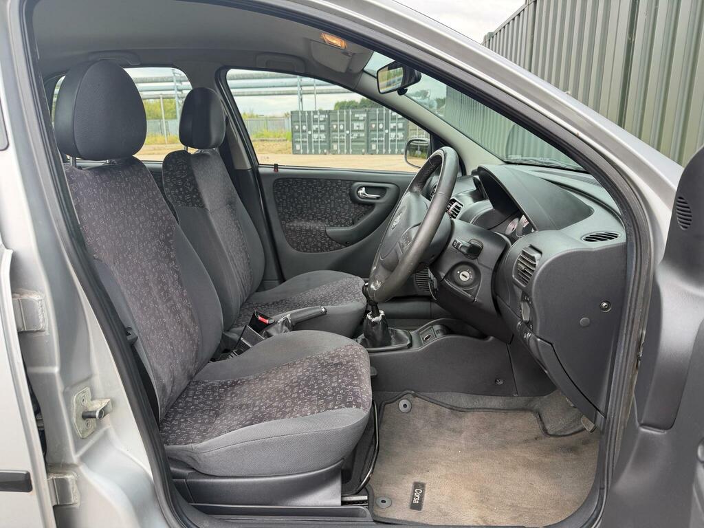 Vauxhall Corsa Hatchback Green #8