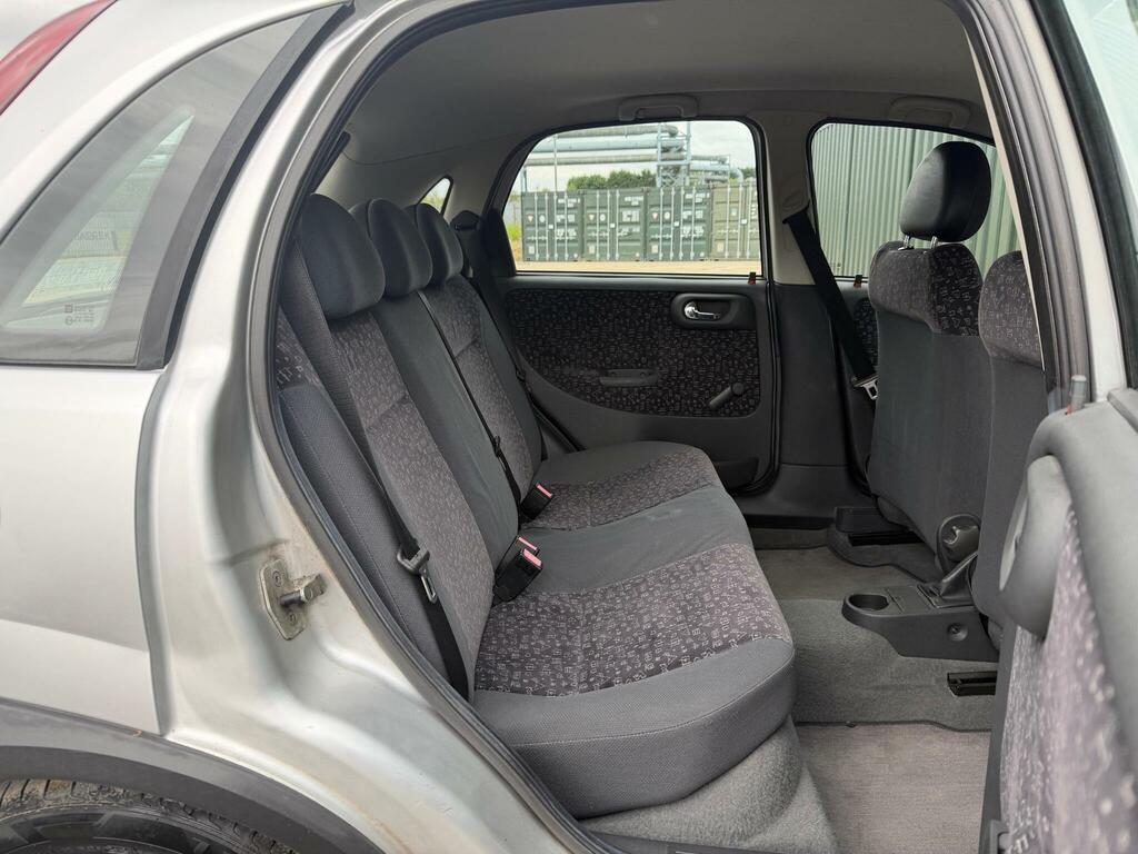 Vauxhall Corsa Hatchback Green #9