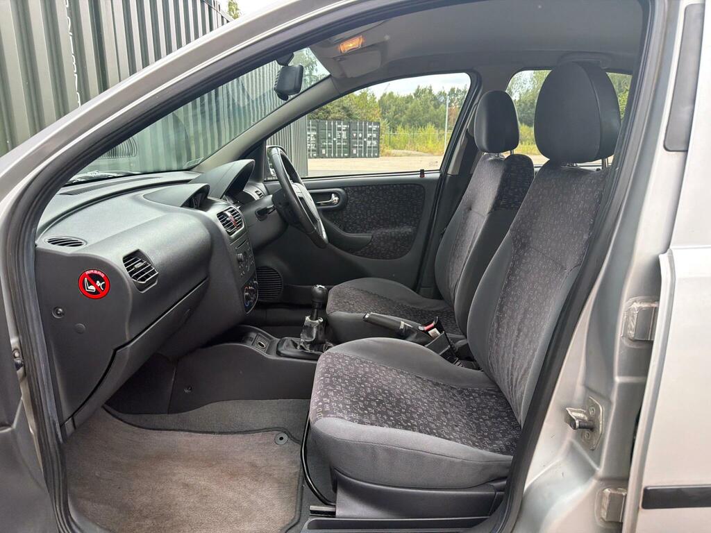 Vauxhall Corsa Hatchback Green #11