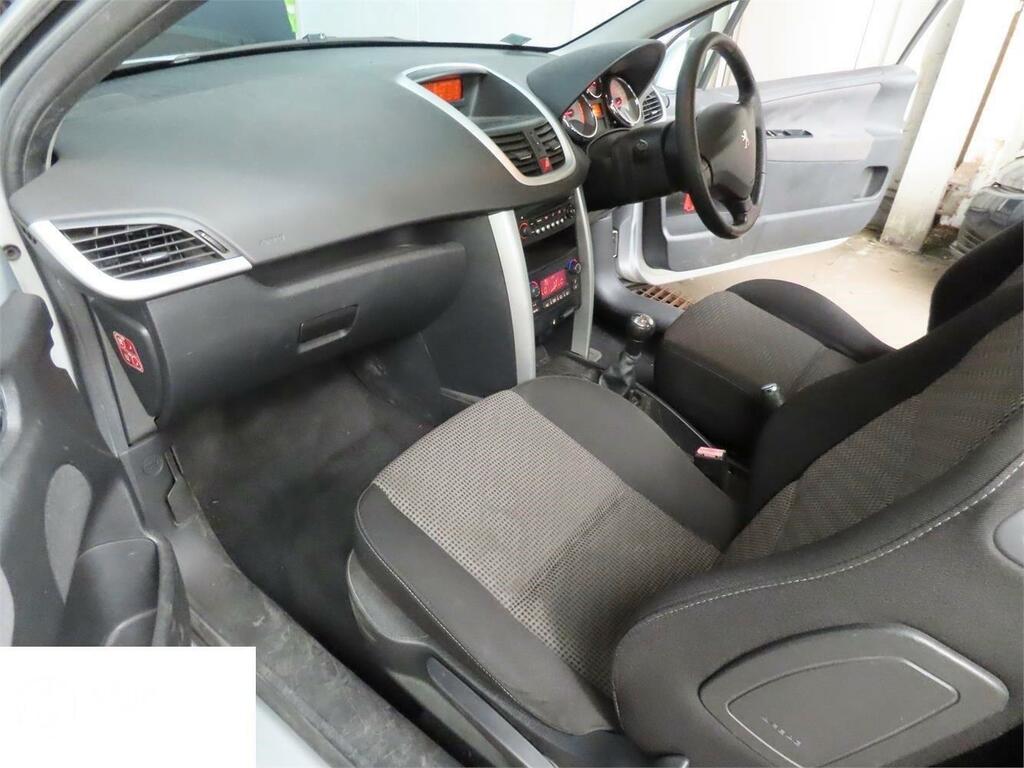 Peugeot 207 1.6 Hdi Sport Euro 4 Silver #2