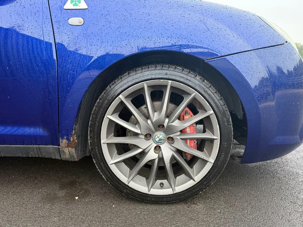 Alfa Romeo MiTo Hatchback Red #28