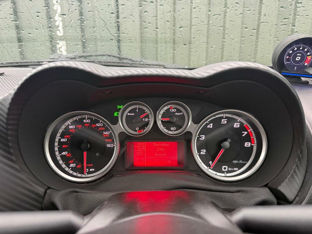 Alfa Romeo MiTo Hatchback Red #14