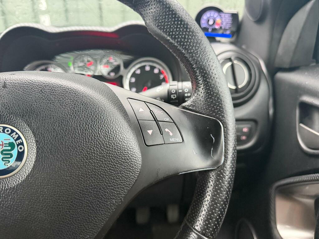 Alfa Romeo MiTo Hatchback Red #20