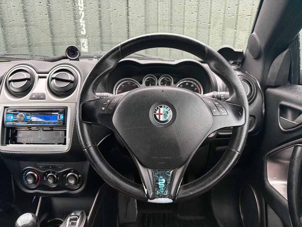 Alfa Romeo MiTo Hatchback Red #13