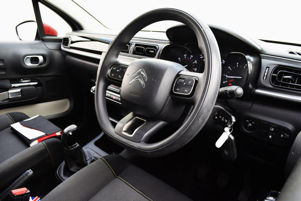 Citroen C3 1.2 Puretech Feel Hatchback Euro BT67DVB Silver #2