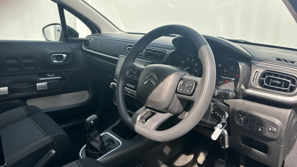 Citroen C3 1.2 Puretech C-series Edition Hatchback LB23DFG Beige #2