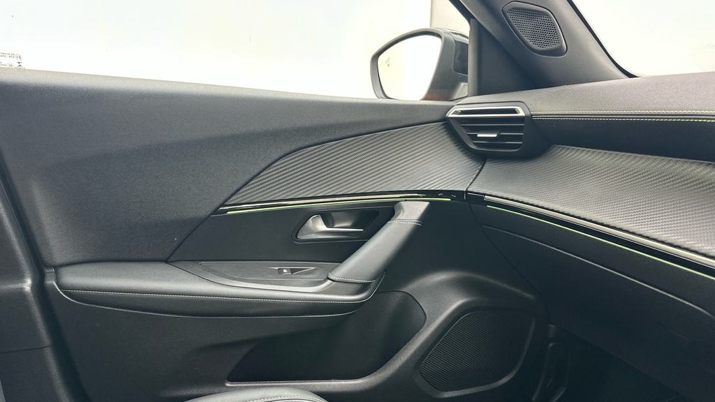 Peugeot e-2008 50Kwh Gt Suv 7Kw Charger 136  #72