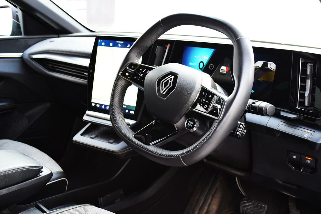 Renault Megane E-Tech Comfort Range 60Kwh Techno Hatchback Black #2