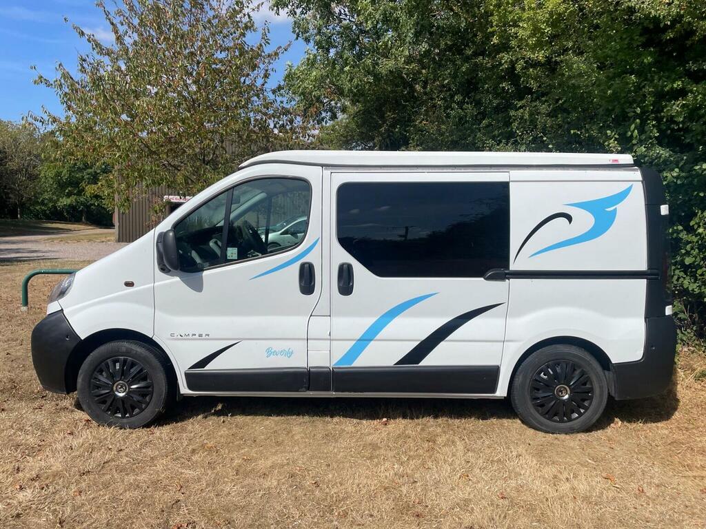Vauxhall Vivaro Panel Van Campervan 200655 PF05URF White #4