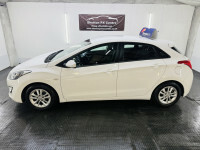 Hyundai I30 Hatchback 1.6 Crdi Active 2012 Black #21